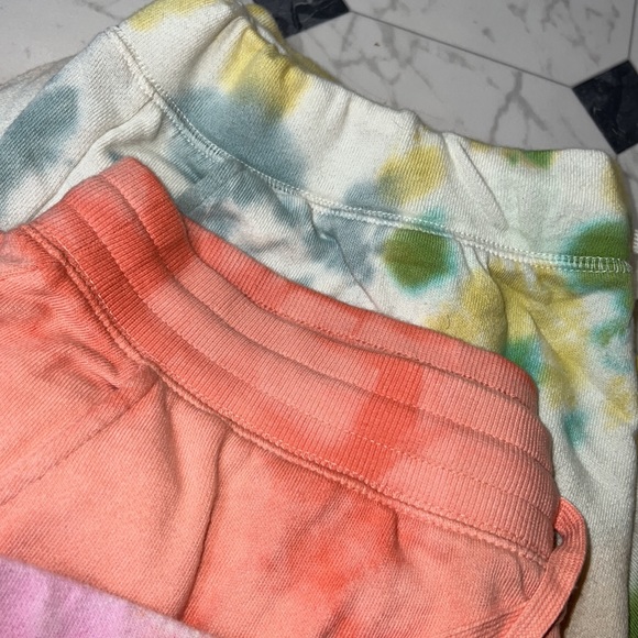 4 PAIR XL OLD NAVY TIE DYE LOUNGE SWEAT SHORTS FLEECE WITH POCKETS - Picture 4 of 4